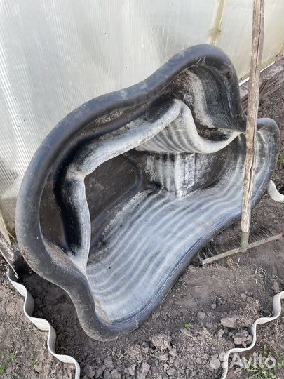 Бассейн (пруд)