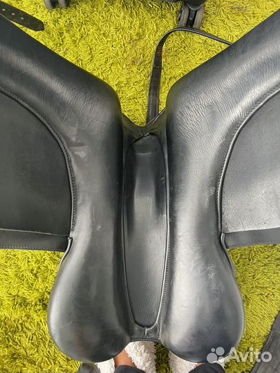 Выездковое седло