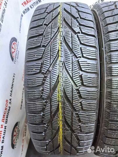 Nokian Tyres Hakkapeliitta R2 SUV 215/60 R17 97R