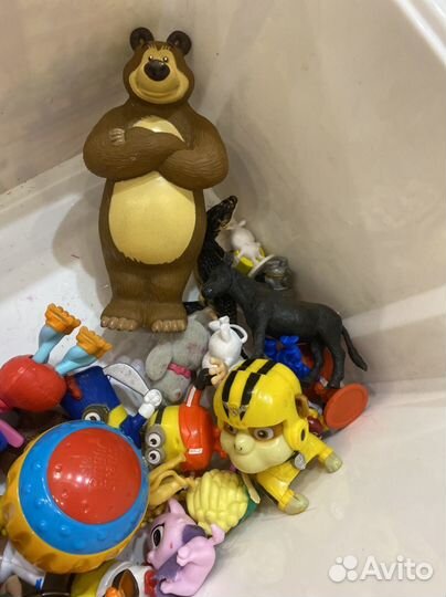 Игрушки LOL и другие