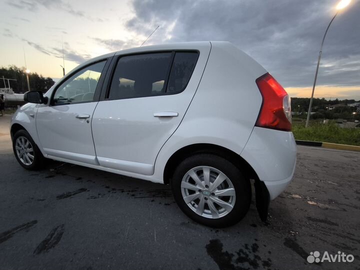 Renault Sandero 1.6 МТ, 2014, 18 000 км