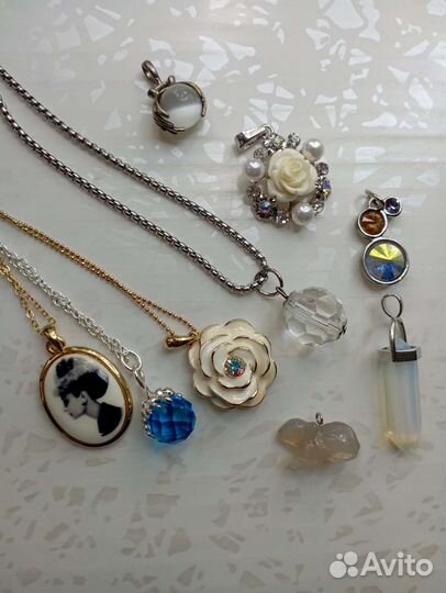 Цепочки с кулонами