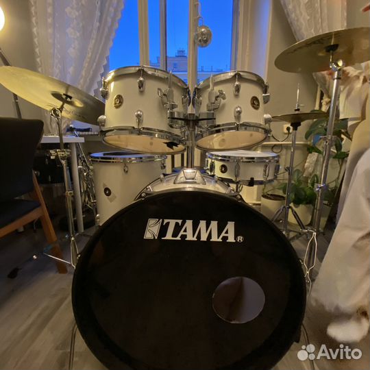 Настроенная красивющая полный комплект — барабаны