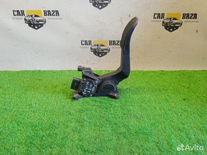 Педаль акселератора (газа) Mercedes-Benz Sprinter