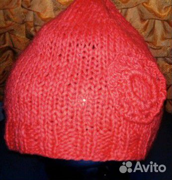 Стильная женская шапка