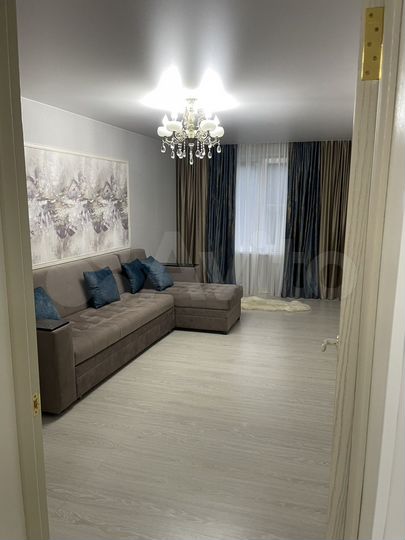 2-к. квартира, 65 м², 2/2 эт.
