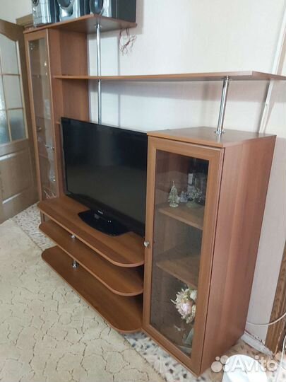 Подставка для телевизора