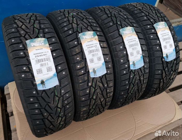 Nokian Tyres Nordman 7 SUV 215/65 R16 102T