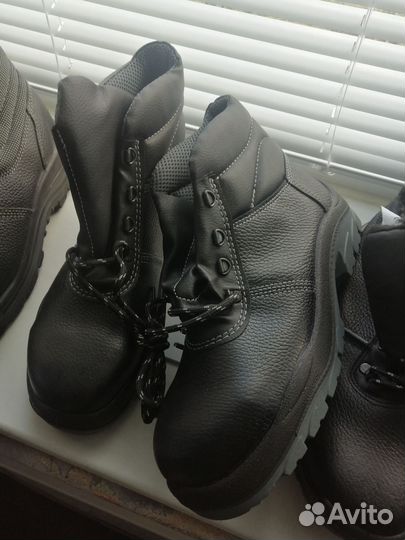 Ботинки рабочие мужские 42