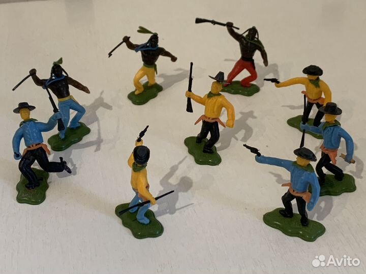 Игрушка СССР разборные ковбои и индейцы