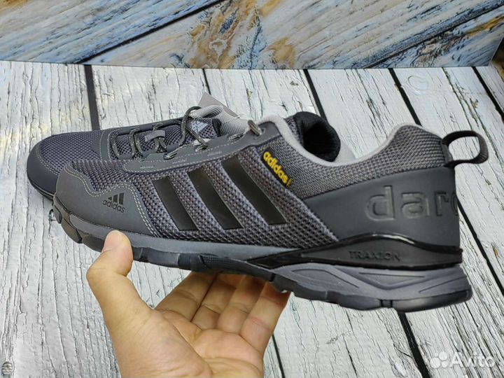 Кроссовки adidas daroga traxtion летние