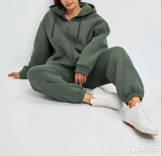 Спортивный костюм женский теплый 60 размер