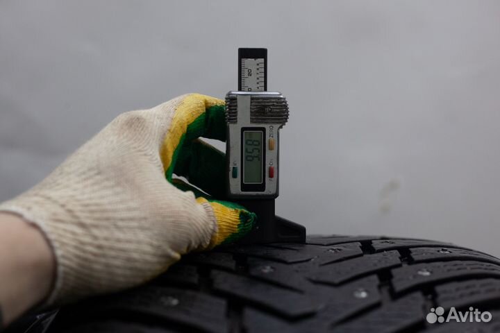 Nokian Tyres Hakkapeliitta 8 SUV 275/55 R20 117T