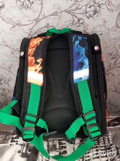 Школьный рюкзак