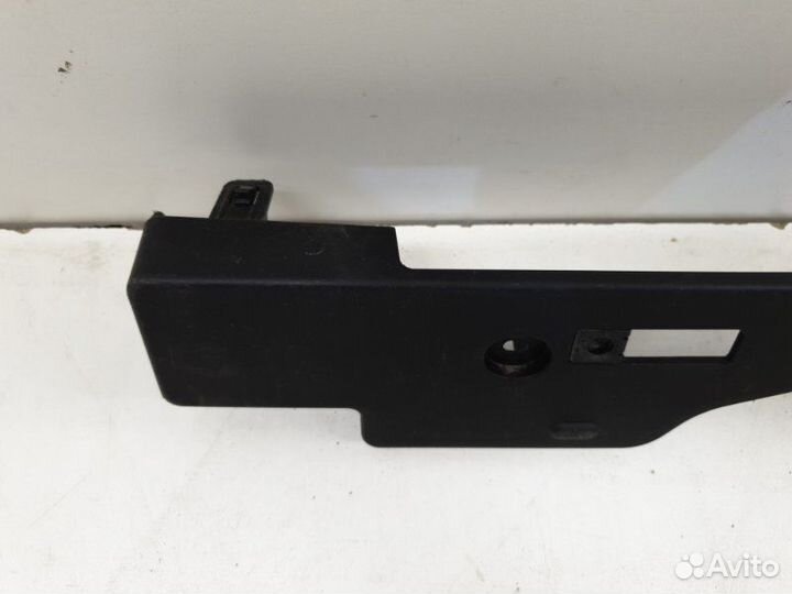 Площадка под гос. номер передняя Toyota Land