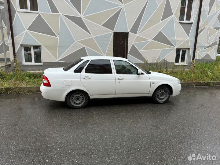 LADA Priora 1.6 МТ, 2012, 200 000 км