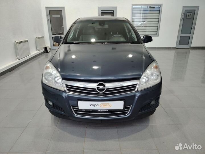 Opel Astra 1.8 МТ, 2010, 195 127 км
