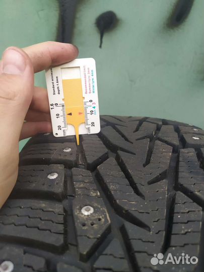 Nokian Tyres Nordman 7 SUV 215/50 R17