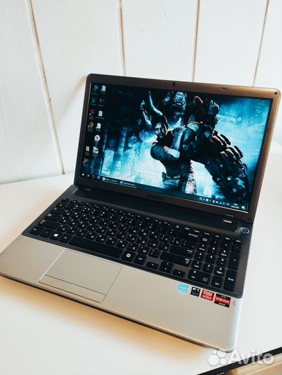 Samsung как новый для игр (A10/8/две видео карта