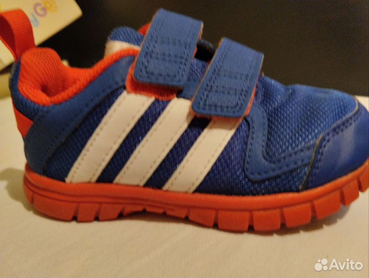 Кроссовки adidas