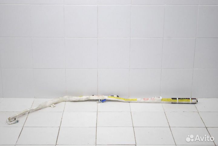 Шторка безопасности правая Hyundai Sonata YF 2.4