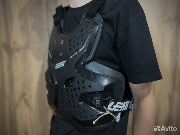 Мотозащита панцирь Leatt Chest Protector 3.5