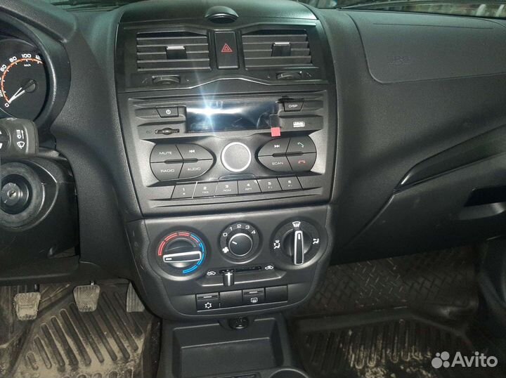 LADA Granta 1.6 МТ, 2022, 300 км