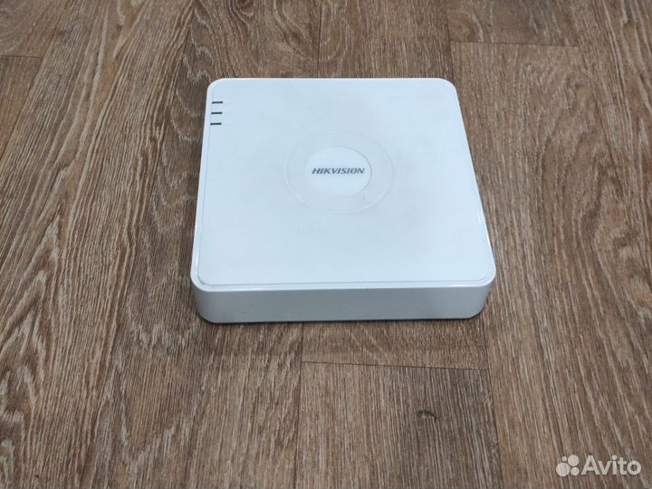 Гибридный видеорегистратор hikvision