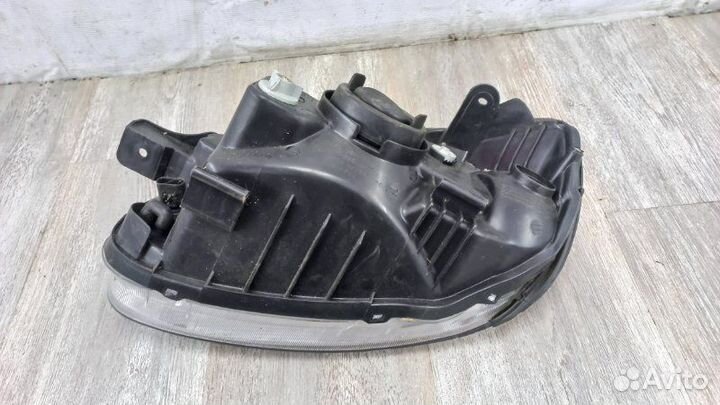 Фара передняя правая Hyundai Accent 3 2007