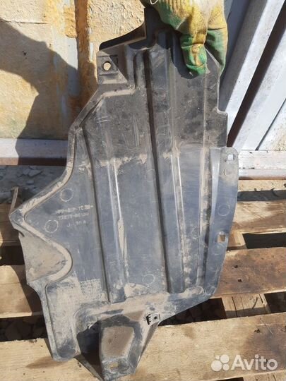 Защита днища Toyota Land Cruiser 200 4.5л 1VD-FTV