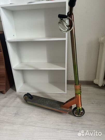 Трюковой самокат graviti графити