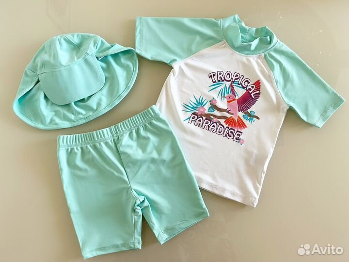 Костюм для плавания