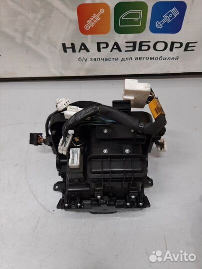 Бардачок Hyundai I40 2013