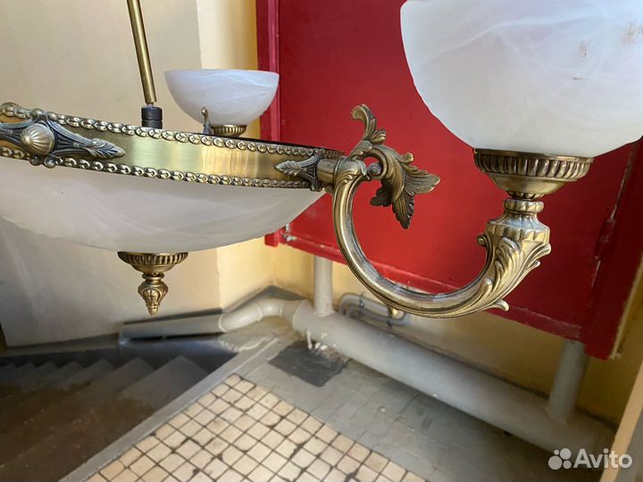 Люстра подвесная потолочная