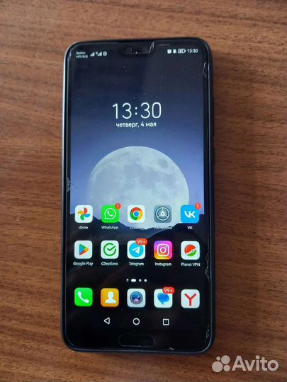 Телефон Huawei p20