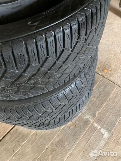 Continental ContiVikingContact 7 235/50 R19