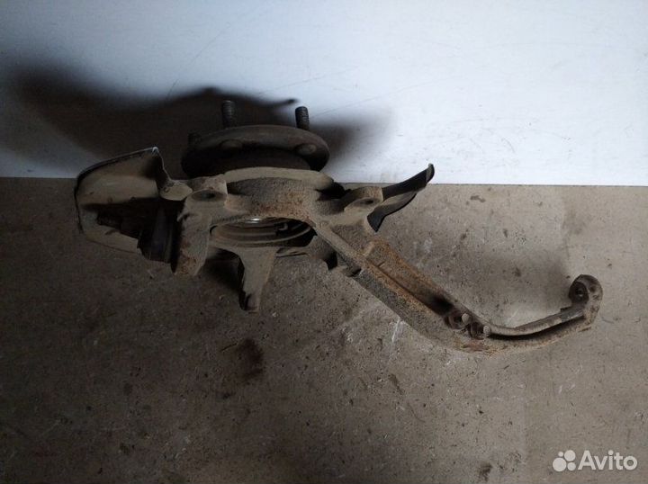 Кулак поворотный передний правый Honda Accord VII