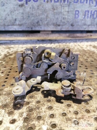 Замок двери задний левый Daewoo Nexia