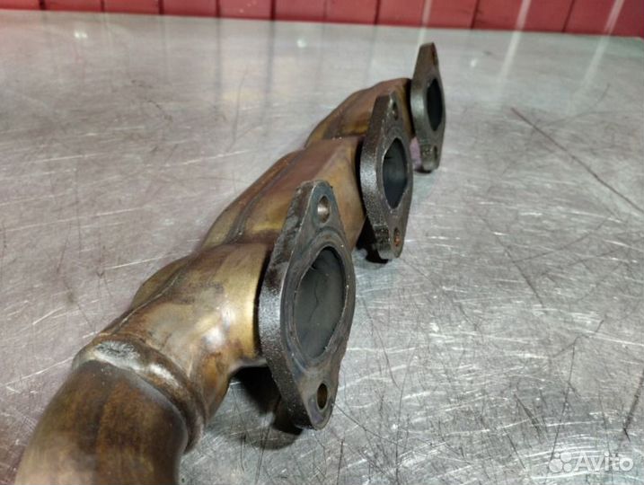 Коллектор выпускной левый Mercedes Cls C219 OM642