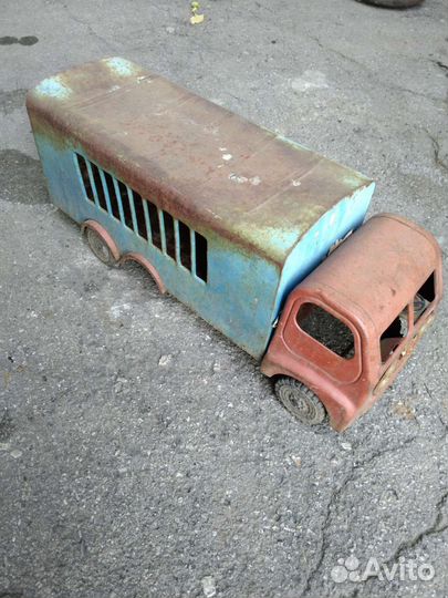 Советский игрушечный пистолет