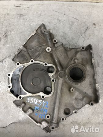 Крышка двигателя передняя