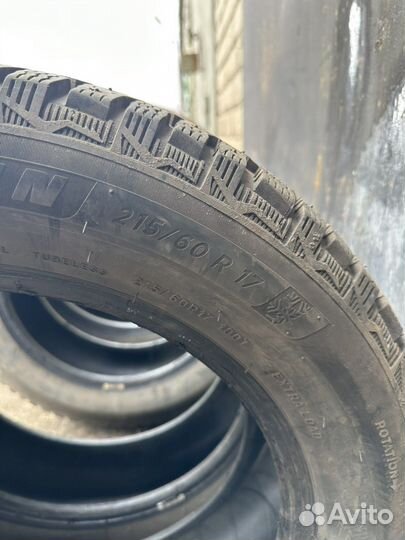 Michelin X-Ice North 4 215/60 R17 100T