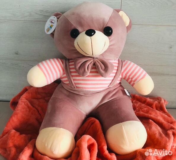 Плюшевый медведь