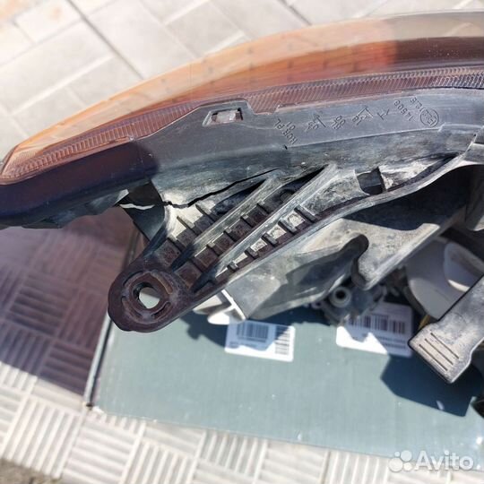 Фара левая LADA Vesta 2015