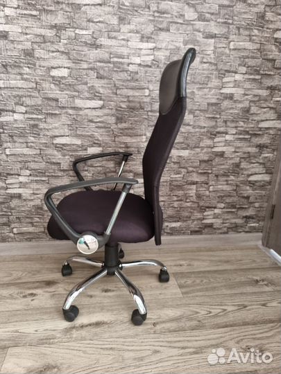 Компьютерное офисное кресло