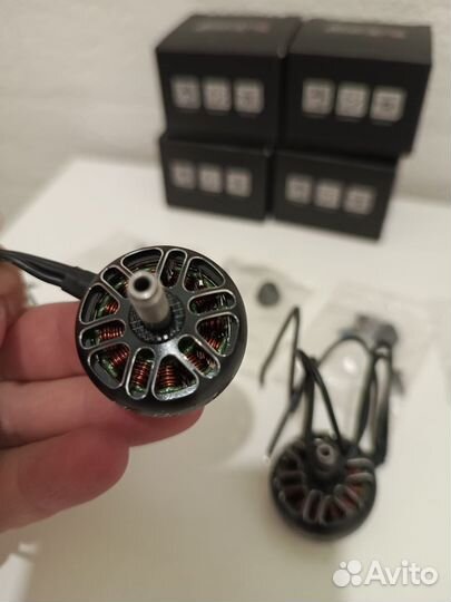 Мотор для квадрокоптера xing E PRO 2306 2450KV