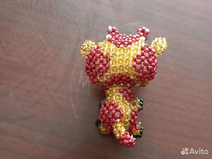 Амигуруми из бисера жирафик