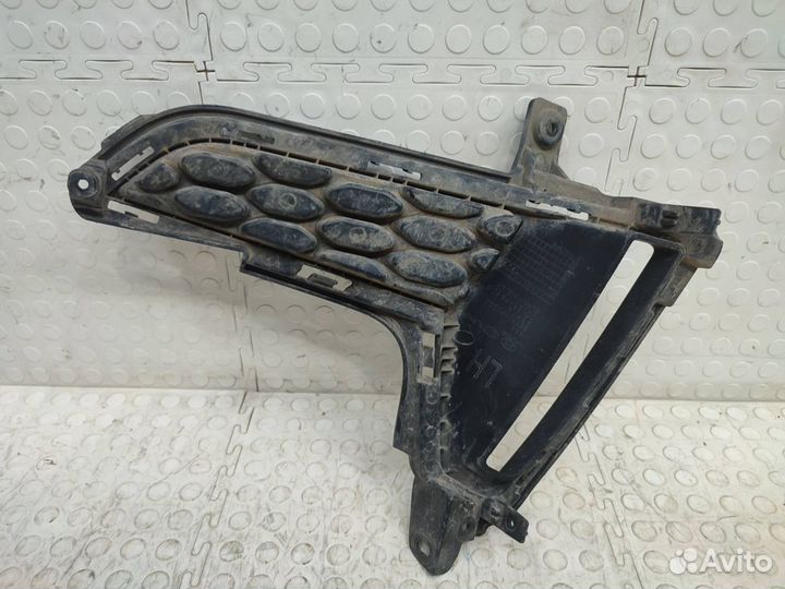 Заглушка бампера передняя левая Kia Carnival 4 KA4