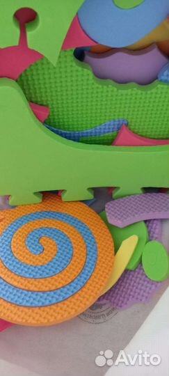 Игрушки и книги пакетом