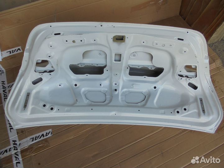 Крышка багажника Toyota Camry 70 2017-нв